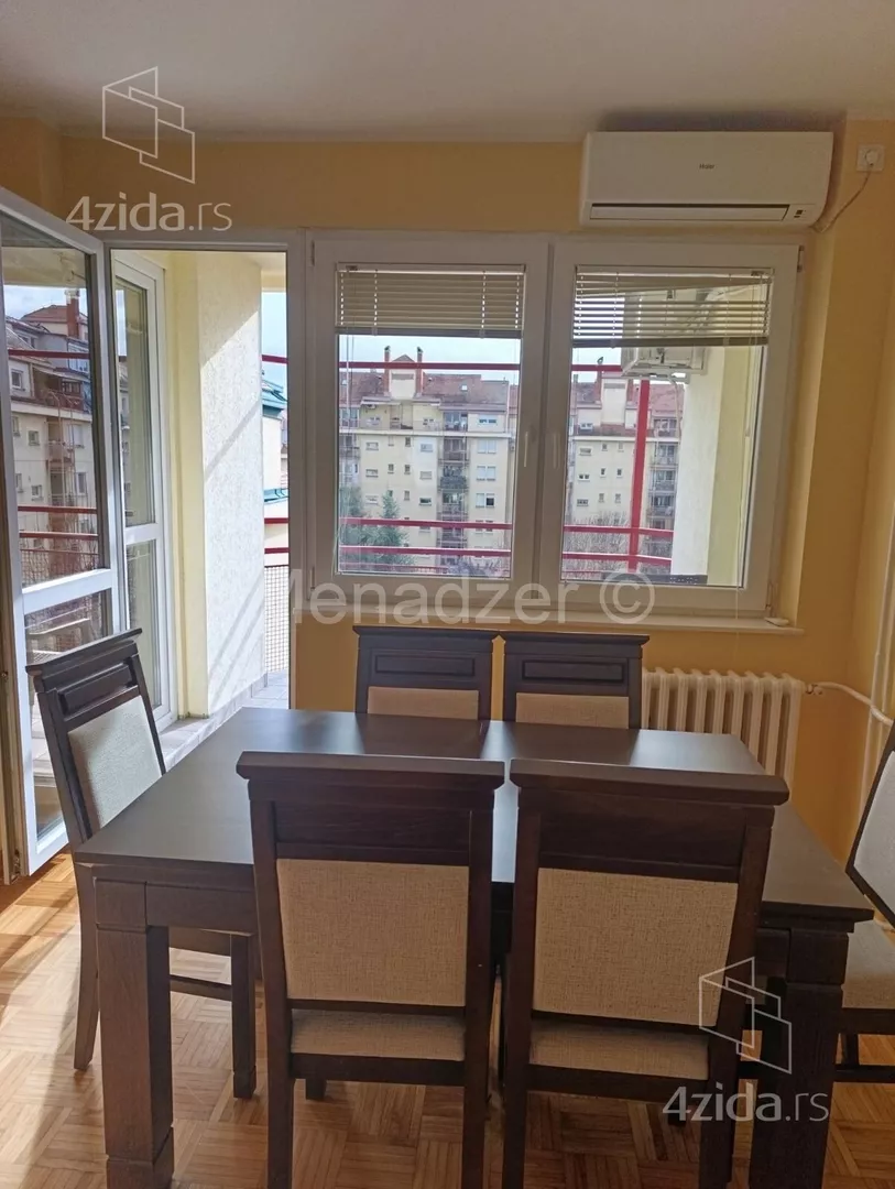 Troiposoban stan | 4zida