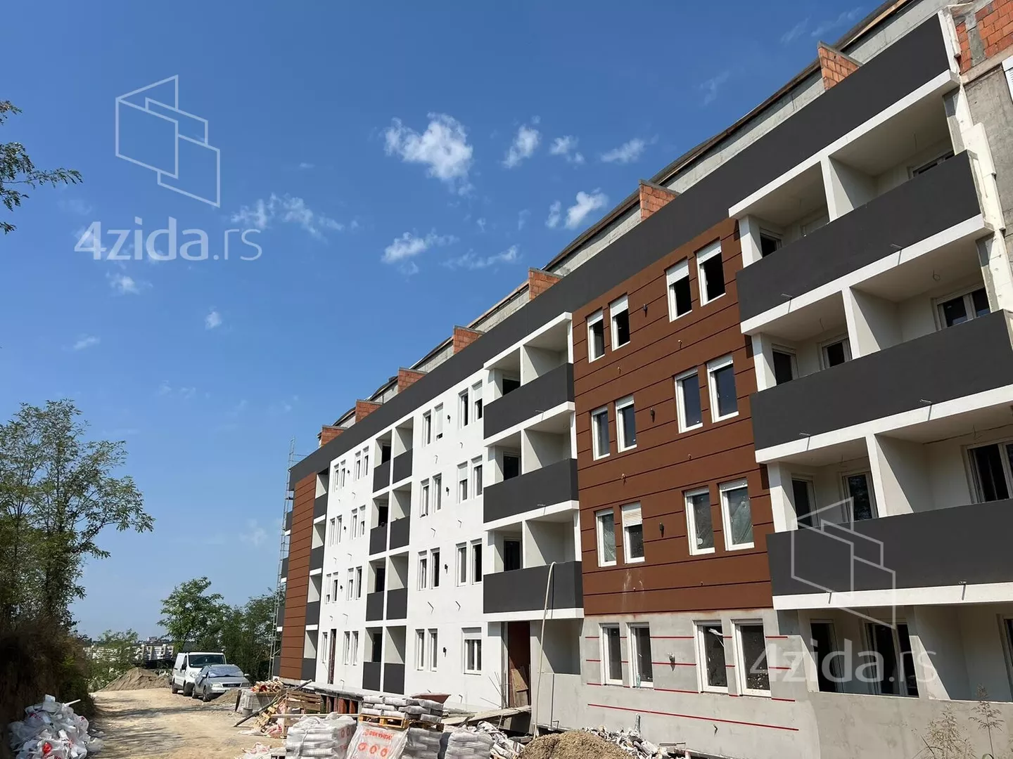 Jednoiposoban stan | 4zida