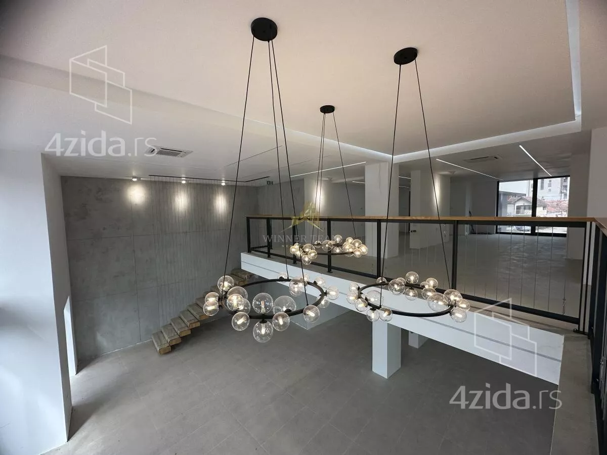 Lokal | 4zida