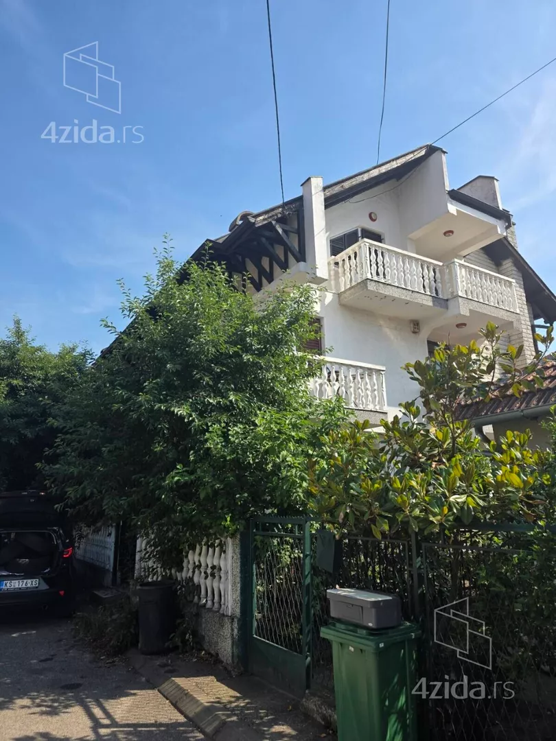 3-etažna kuća | 4zida