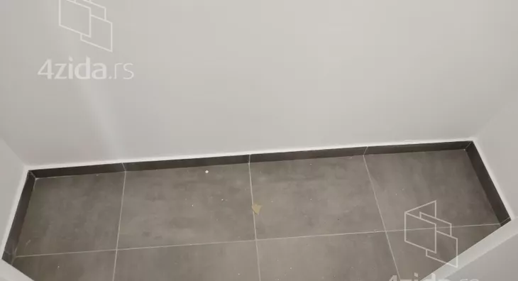 Četvoroiposoban stan | 4zida