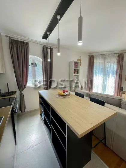 Milice Jankovic | 4zida.rs