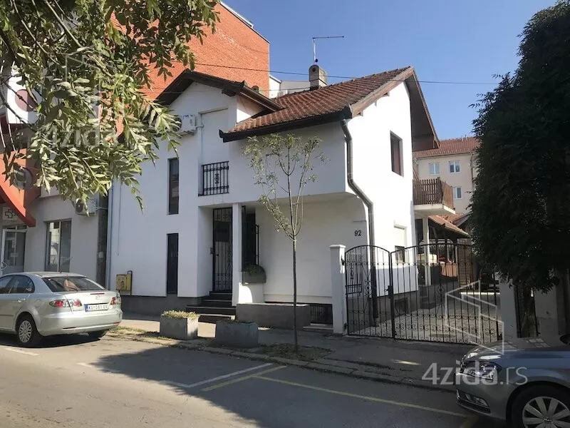 2-etažna kuća | 4zida