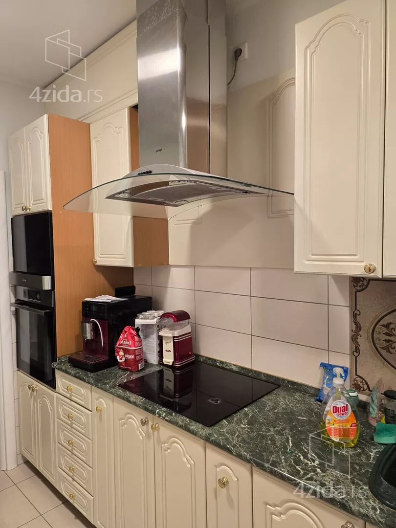 Fotografija stana 10 od 16