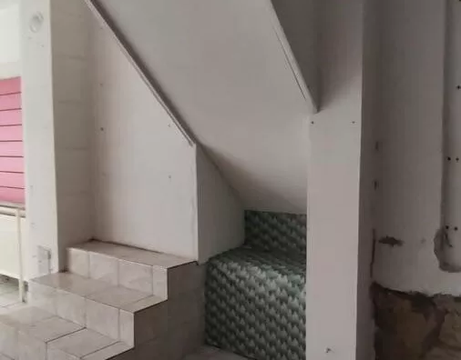 Poslovna zgrada | 4zida