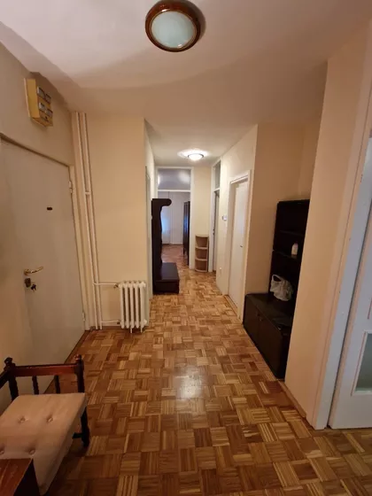 Crveni Krst Vračar | 4zida.rs