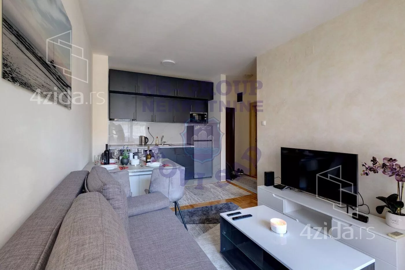 Jednoiposoban stan | 4zida