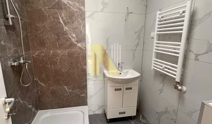 Šestosoban stan | 4zida