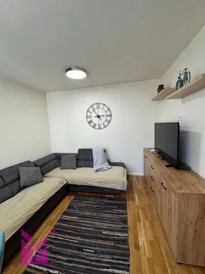 Novo Naselje | 4zida.rs