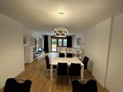 Uroša Martinovića | 4zida.rs