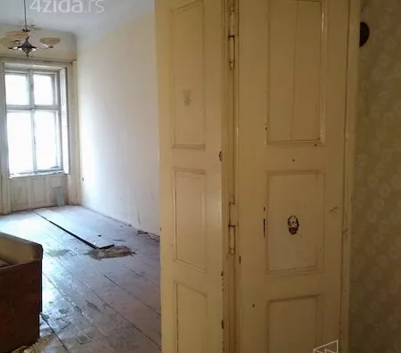 Četvoroiposoban stan | 4zida