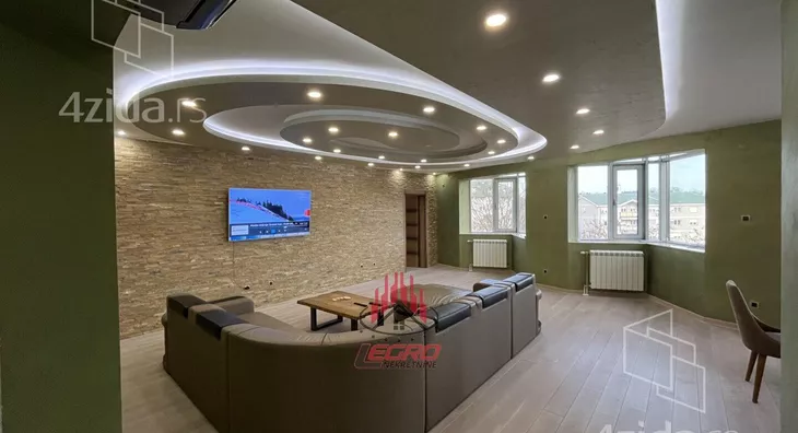 Petoiposoban stan | 4zida