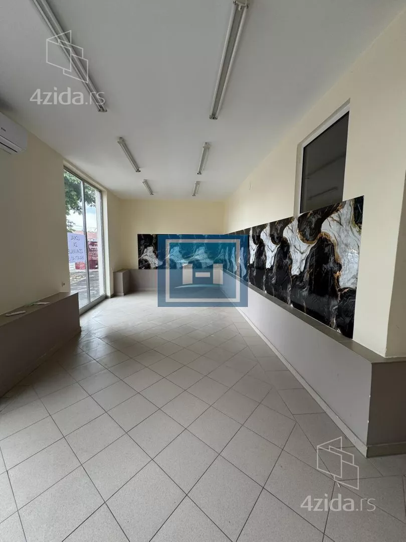 Poslovni prostor | 4zida
