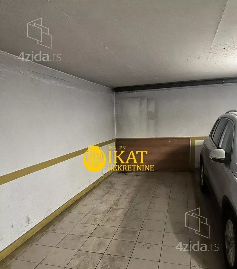 Garaža | 4zida