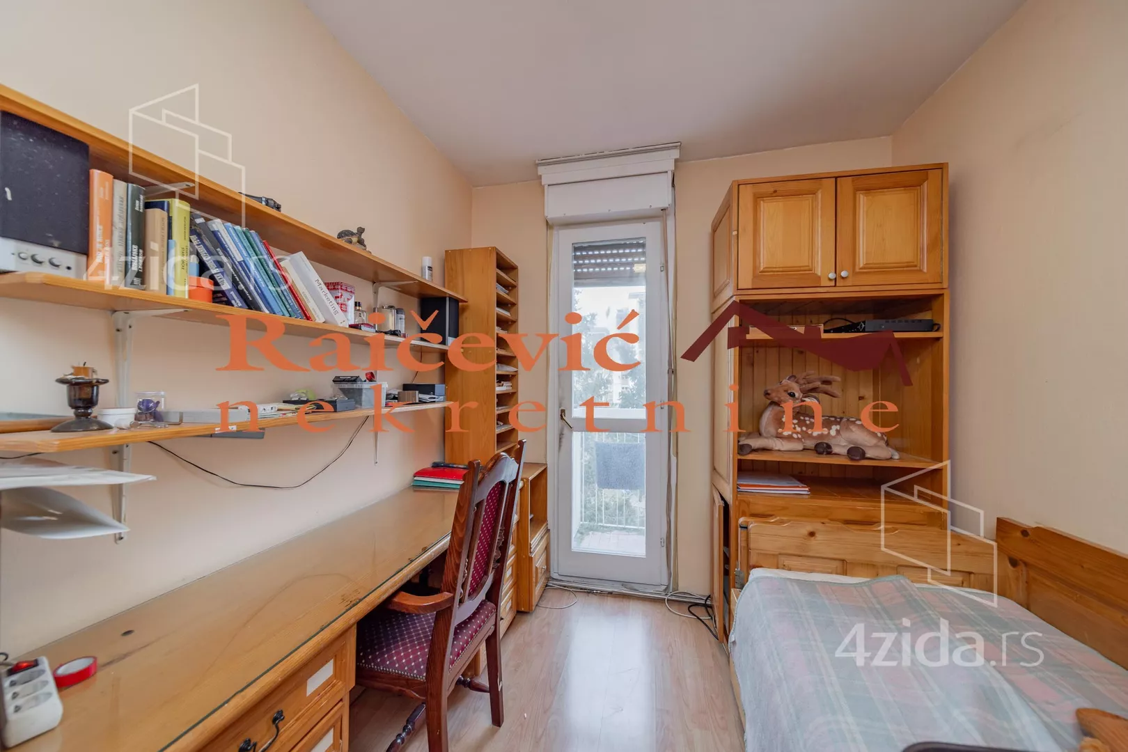 Troiposoban stan | 4zida