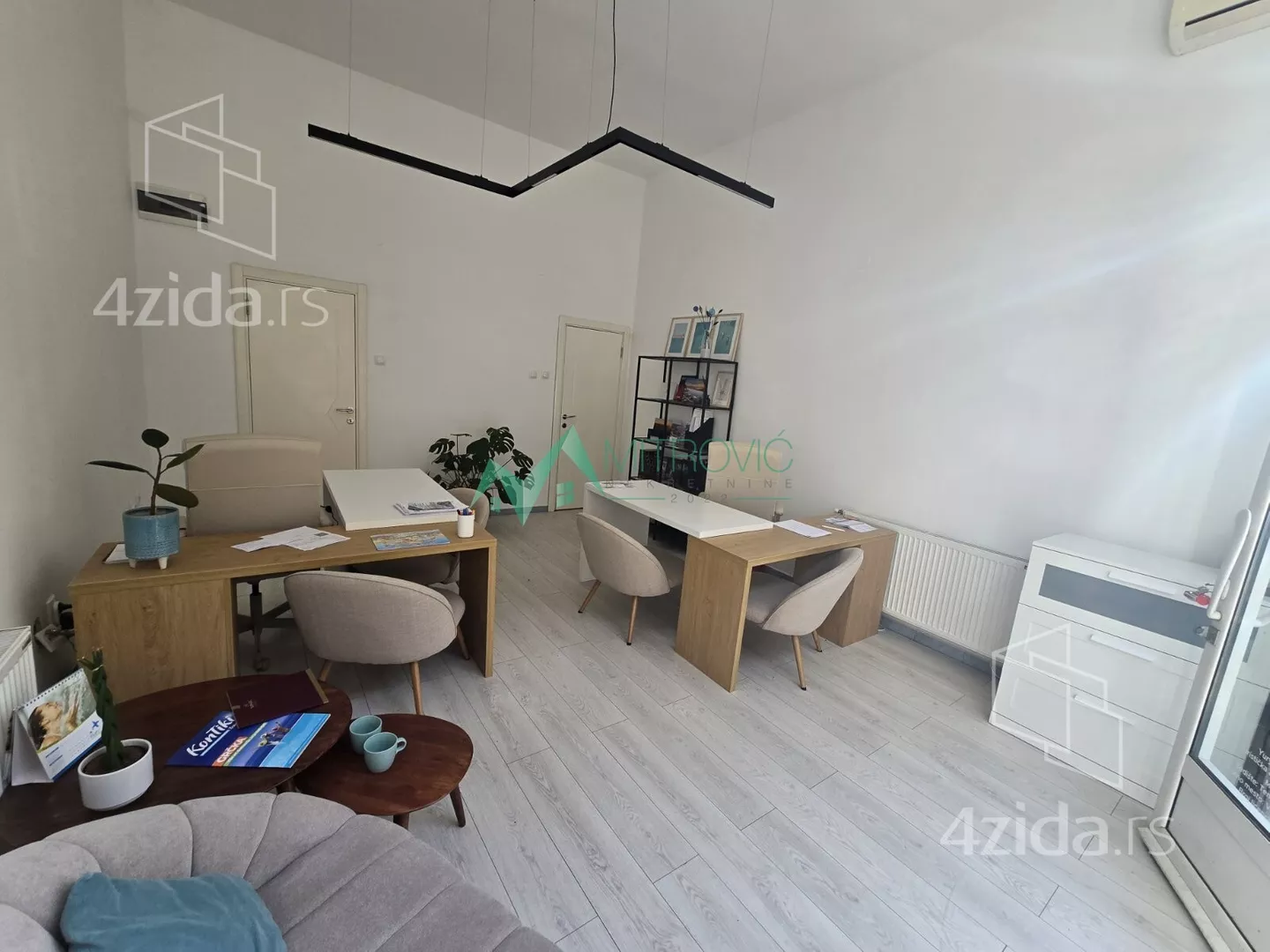 Poslovni prostor | 4zida