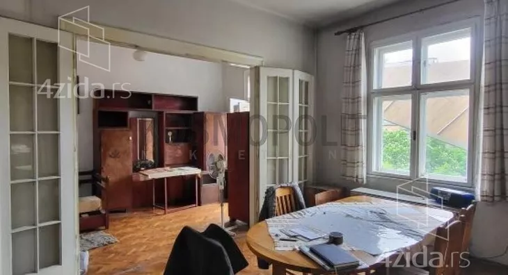 Četvoroiposoban stan | 4zida