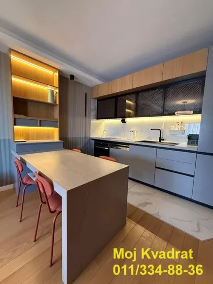 Ustanička | 4zida.rs