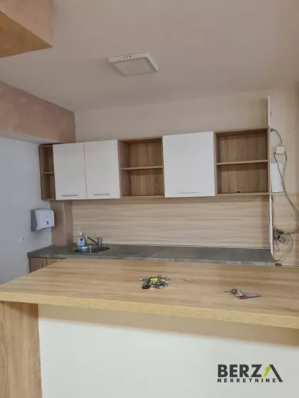 Bulevar Patrijarha Pavla (Somborski Bulevar) | 4zida.rs