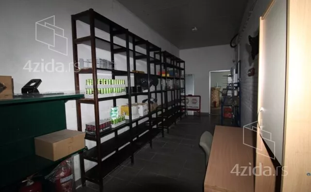 Poslovni prostor | 4zida