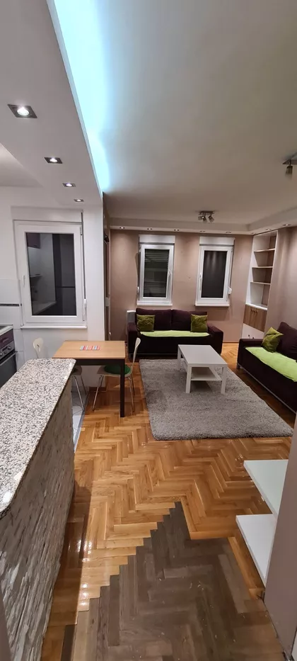 Tršćanska | 4zida.rs