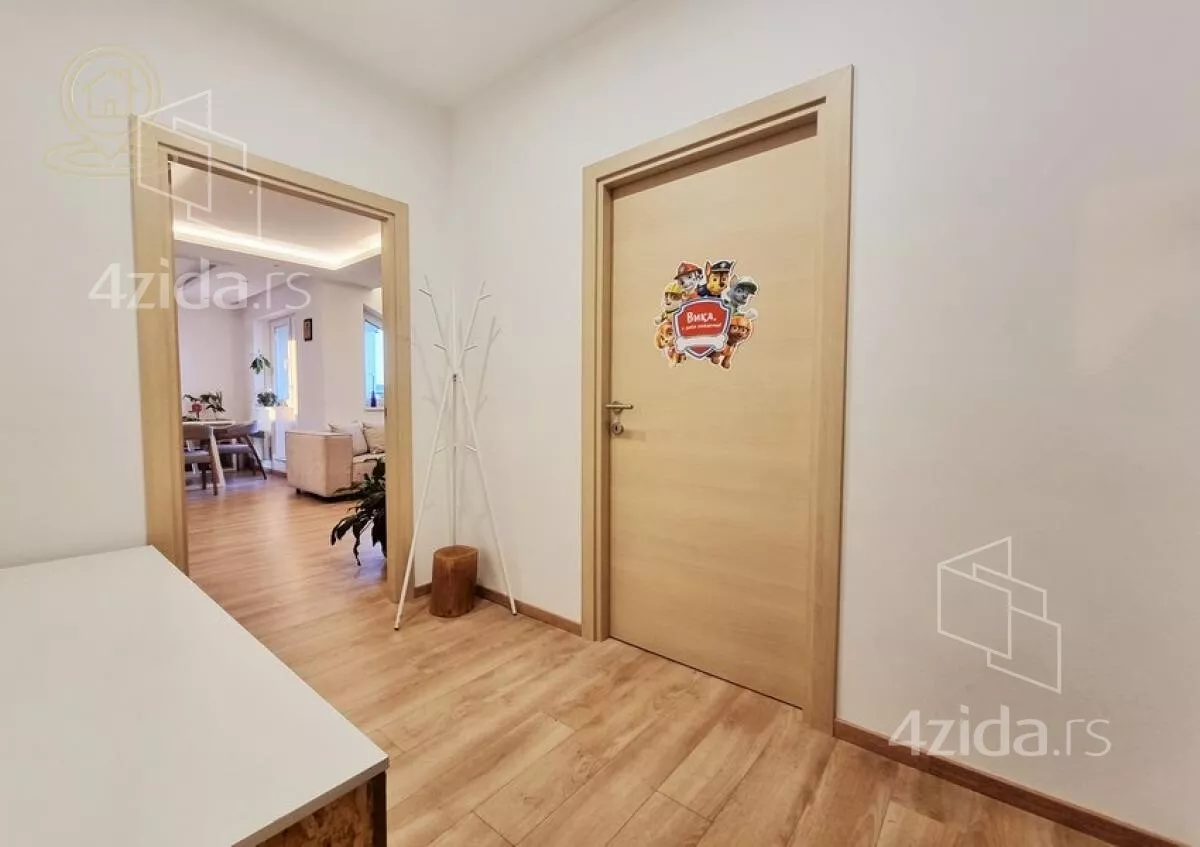 Četvorosoban stan | 4zida