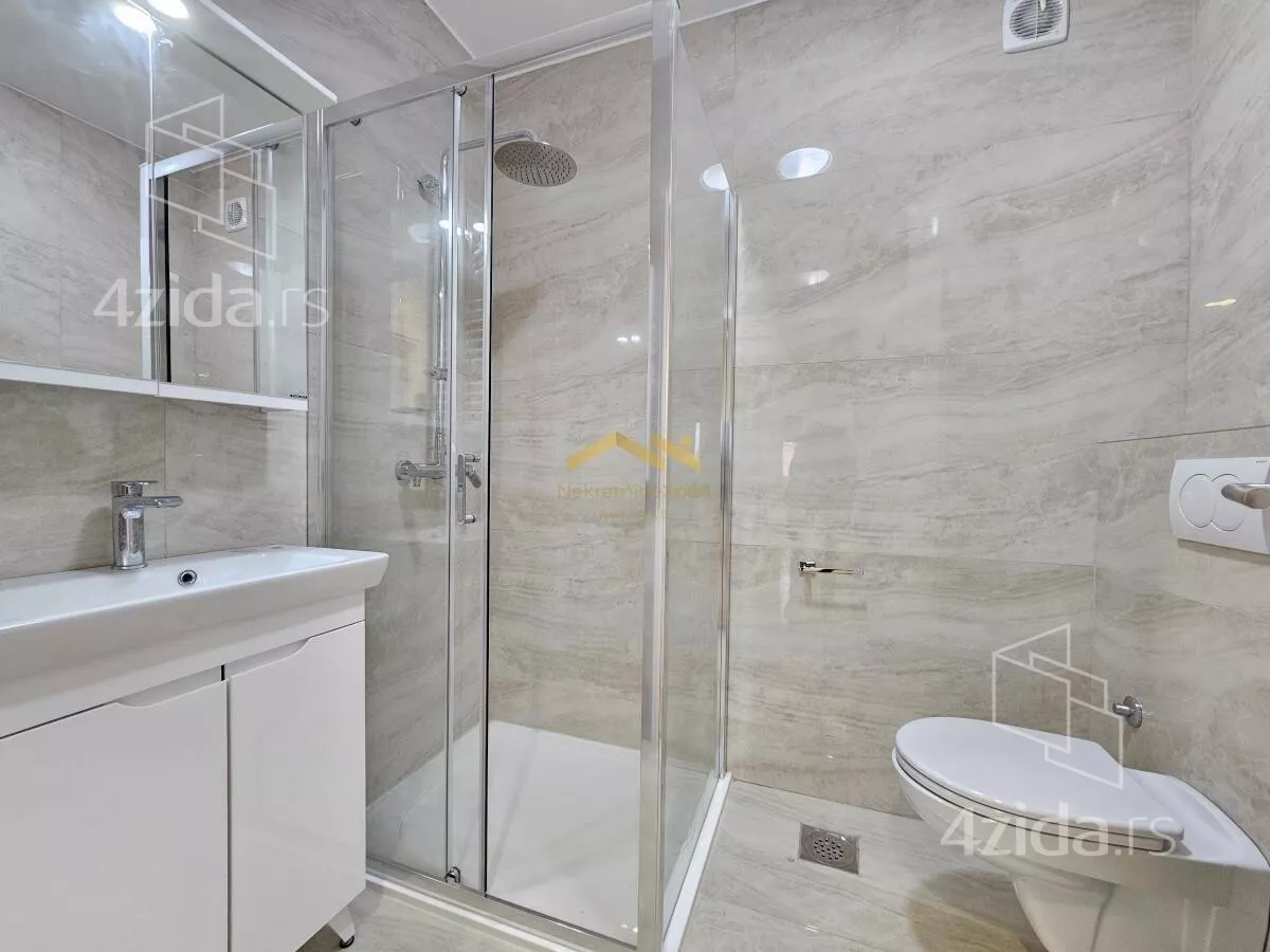 Petosoban stan | 4zida