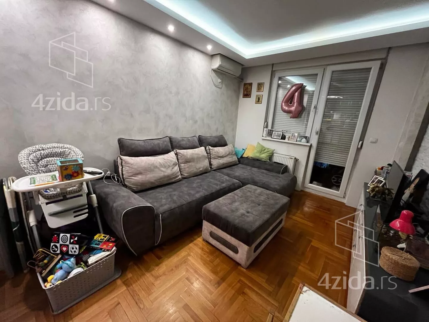 Jednoiposoban stan | 4zida