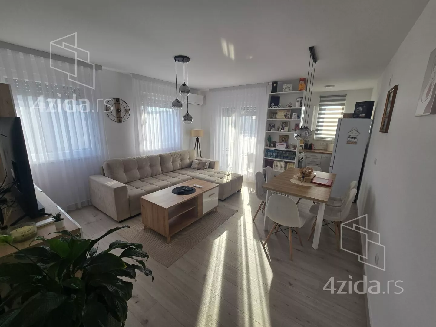 Četvorosoban stan | 4zida