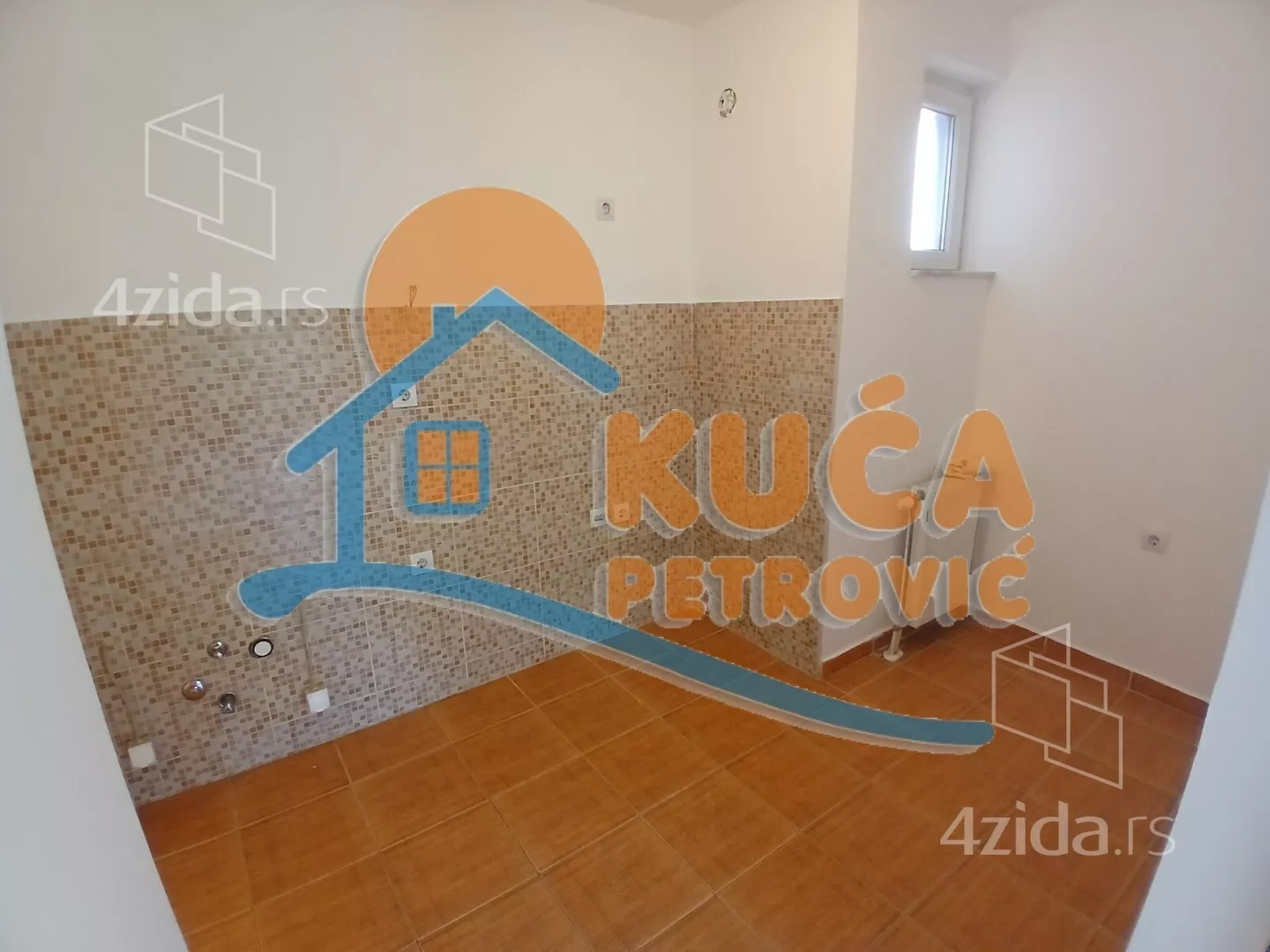 Lokal | 4zida