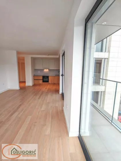 Milana Rakića | 4zida.rs