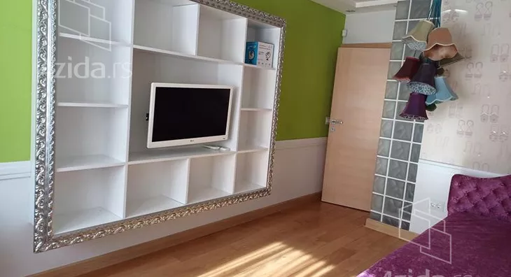 Petosoban stan | 4zida