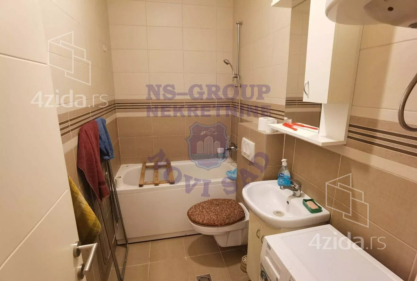 Dvoiposoban stan | 4zida