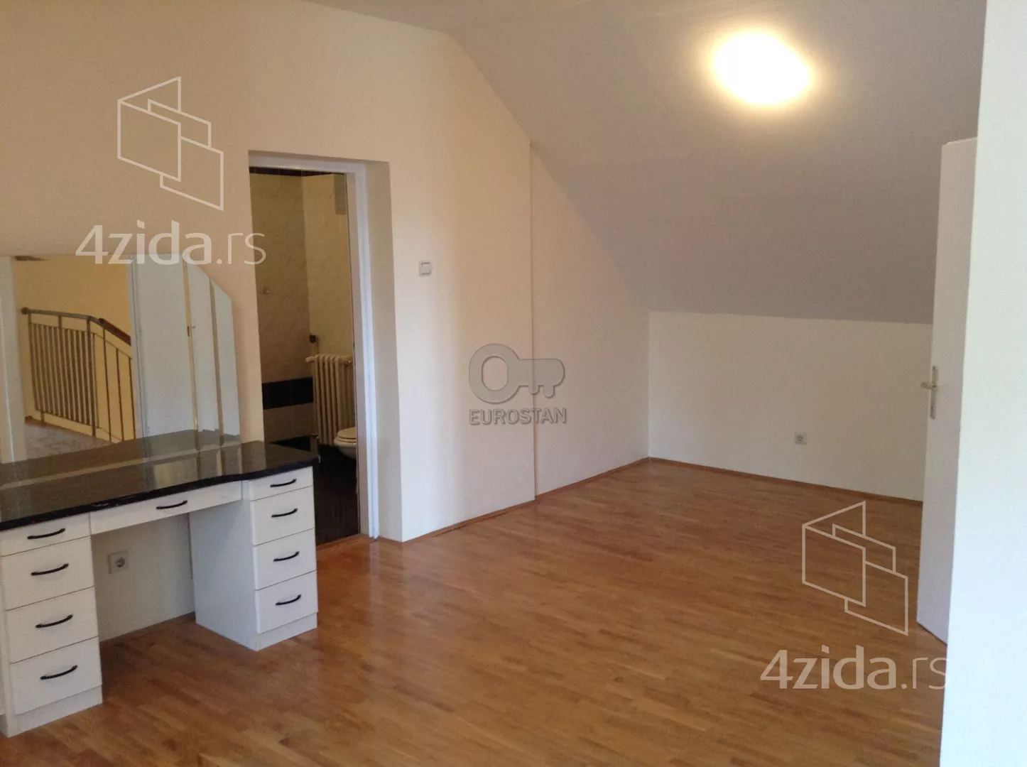 5-etažna kuća | 4zida