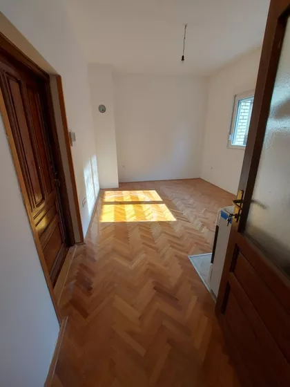Šarplaninska 34 | 4zida.rs