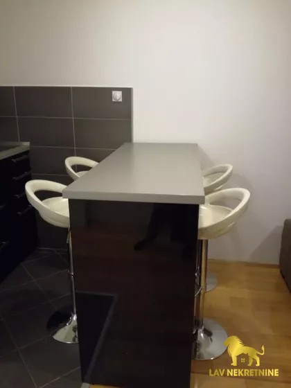 KISAČKA | 4zida.rs