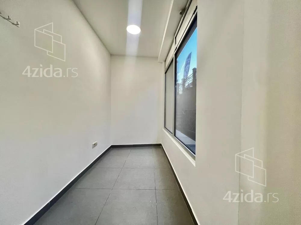 Lokal | 4zida
