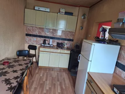 Okolne lokacije | 4zida.rs