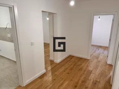 Jovana Ćirilova | 4zida.rs