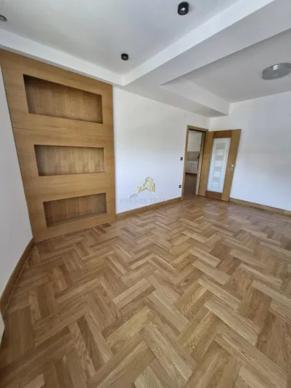 Vašarište | 4zida.rs