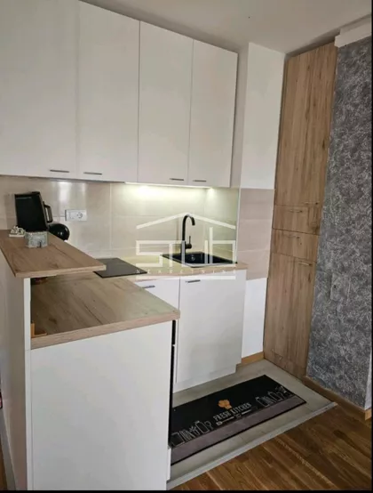 20. oktobra | 4zida.rs