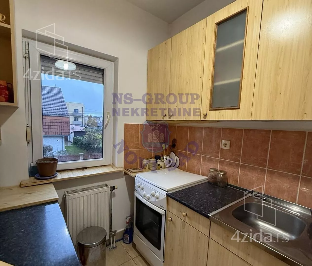 Jednoiposoban stan | 4zida