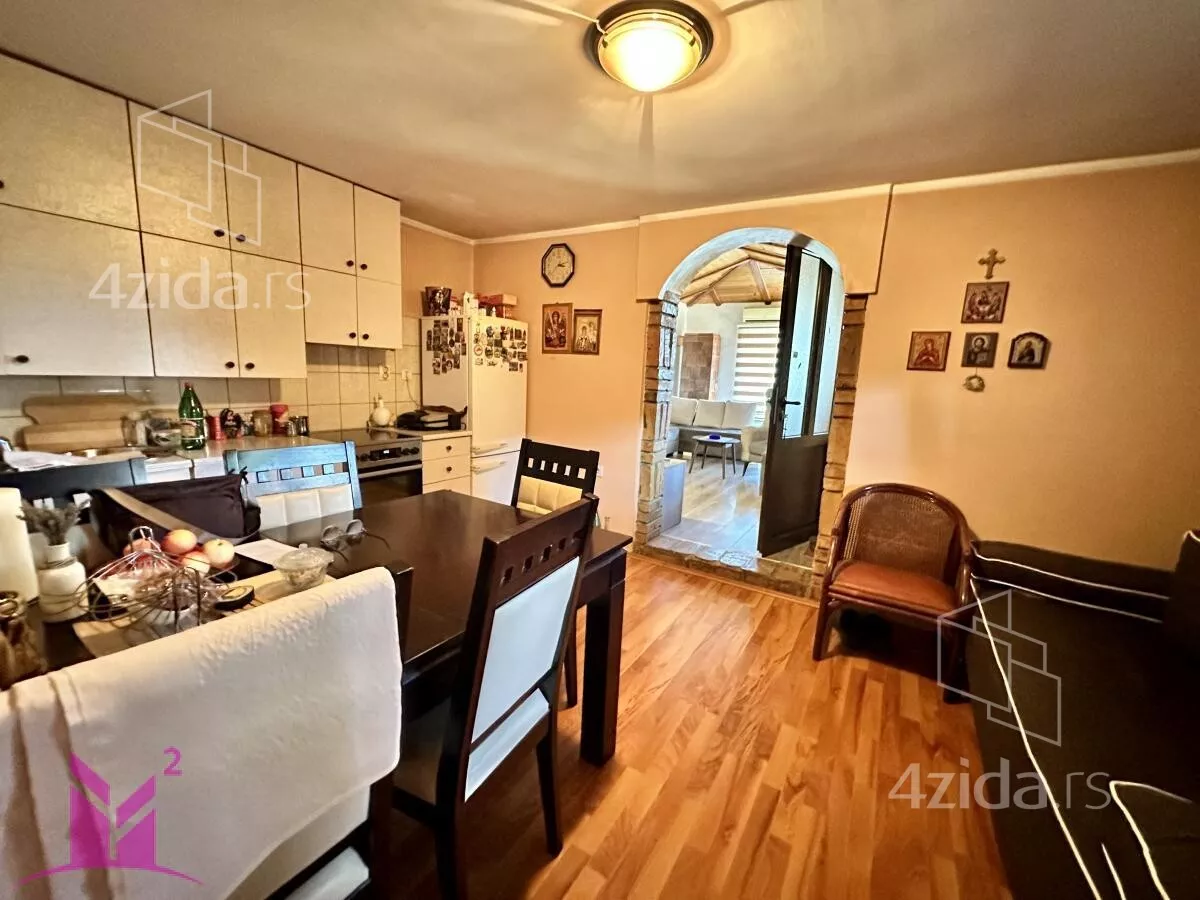 Kuća | 4zida
