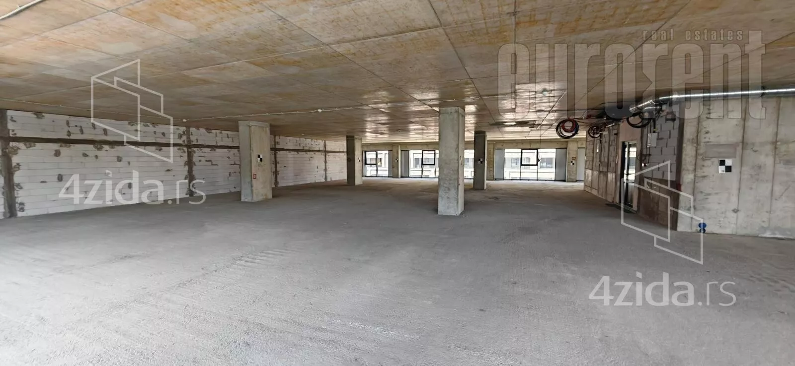 Poslovni prostor | 4zida