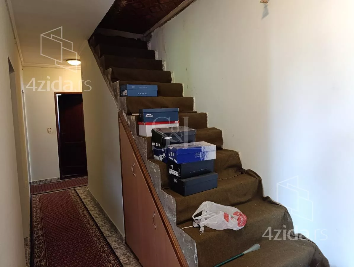 Kuća | 4zida