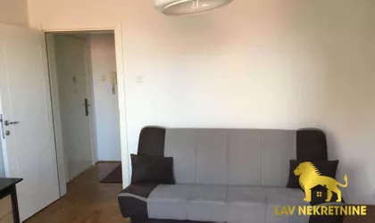 SVETOSAVSKA | 4zida.rs