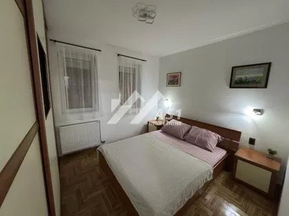 Tone Hadžića | 4zida.rs