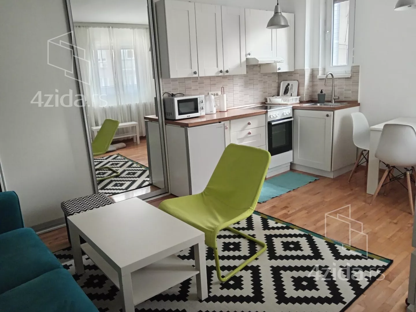 Jednoiposoban stan | 4zida