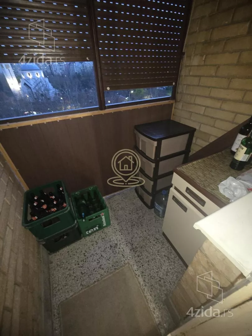 Troiposoban stan | 4zida