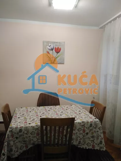 Pariske komune | 4zida.rs